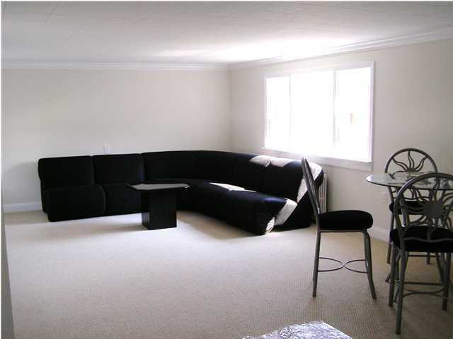 53 Holmes Pl - Photo 3 of 14