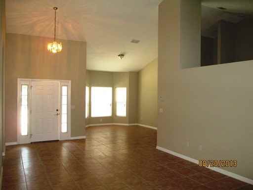 104 Willow Bend Ln - Photo 2 of 17