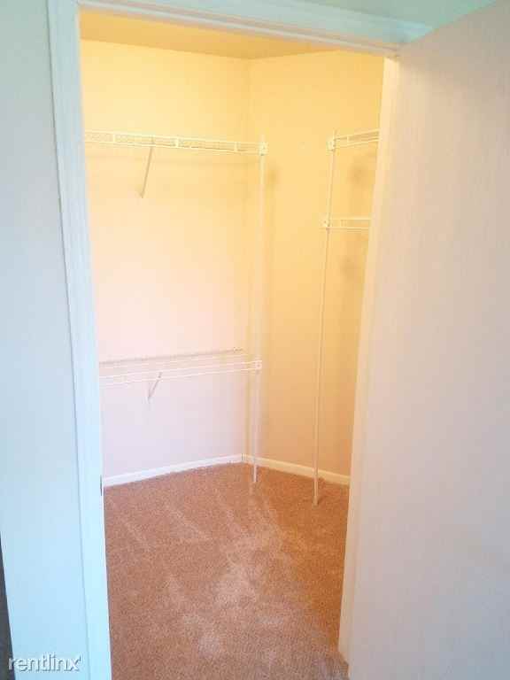 Bayberry Farms Village Apartments 2520 56th St Sw, Wyoming, MI 49418