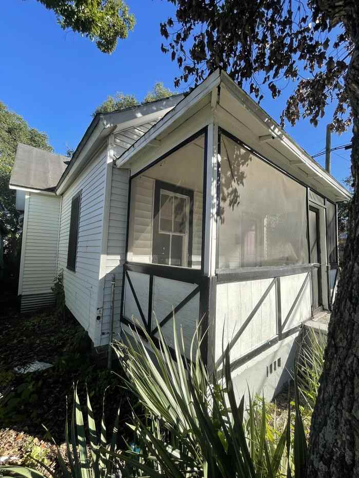 1503 Evergreen Ave - Photo 3 of 28