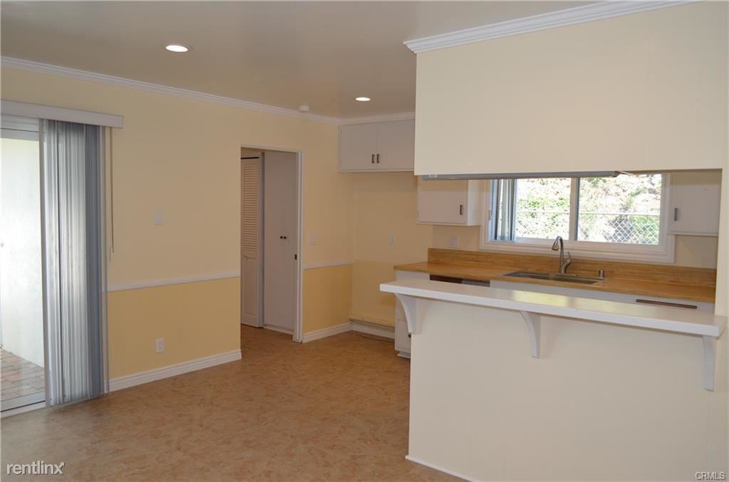 7012 Beechfield Dr - Photo 2 of 8