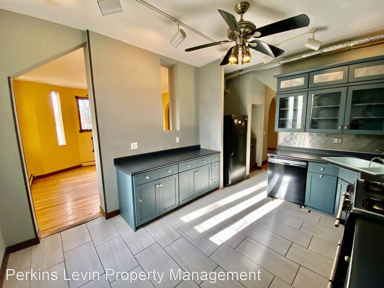 519 West 22nd St - Photo 3 of 25