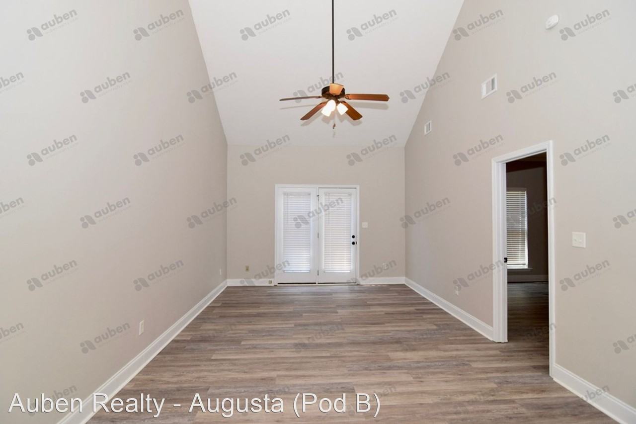 358 Bowen Fls - Photo 2 of 22