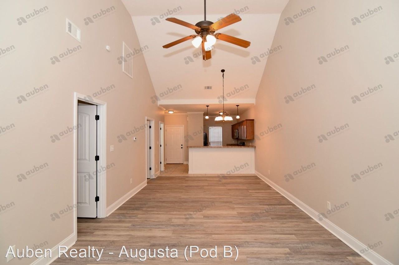 358 Bowen Fls - Photo 3 of 22