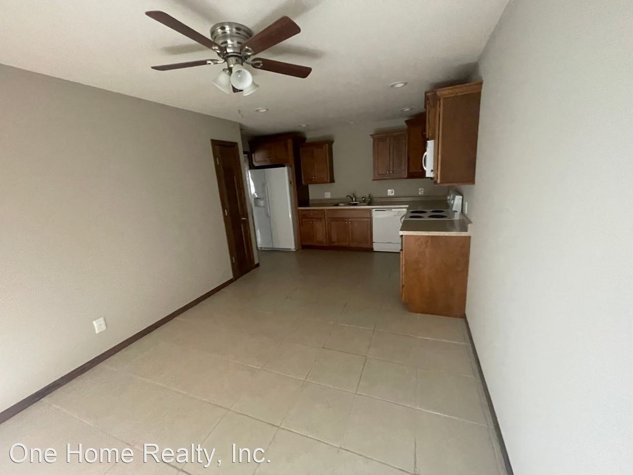 207 North Cypress - Photo 3 of 7