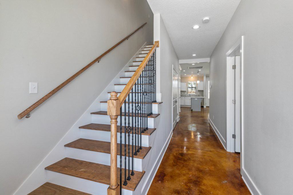 3623 3623 Croyant Court - Photo 2 of 15