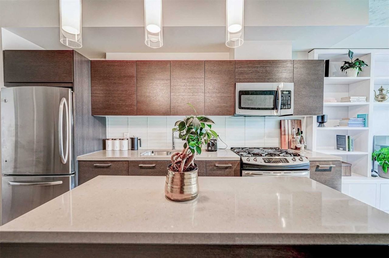 318 King St - Photo 3 of 20