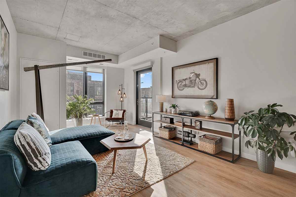 HQ Apartments - Photo 2 of 33