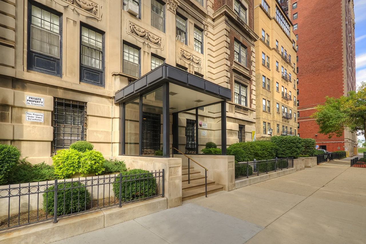 422 & 424 W Melrose - Photo 2 of 15