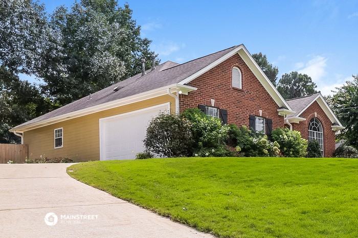 1508 Shelby Forest Ln - Photo 2 of 16