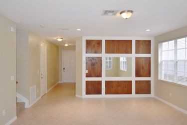 453 Pumpkin Dr - Photo 2 of 25