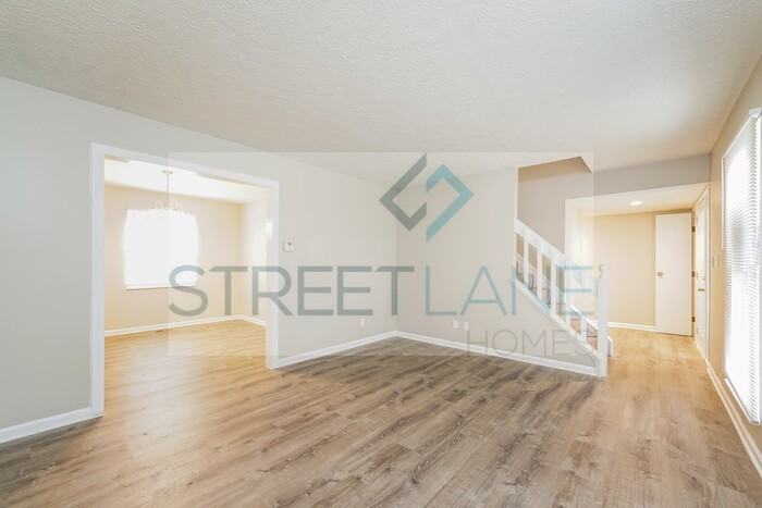 461 Round Up Dr - Photo 3 of 15