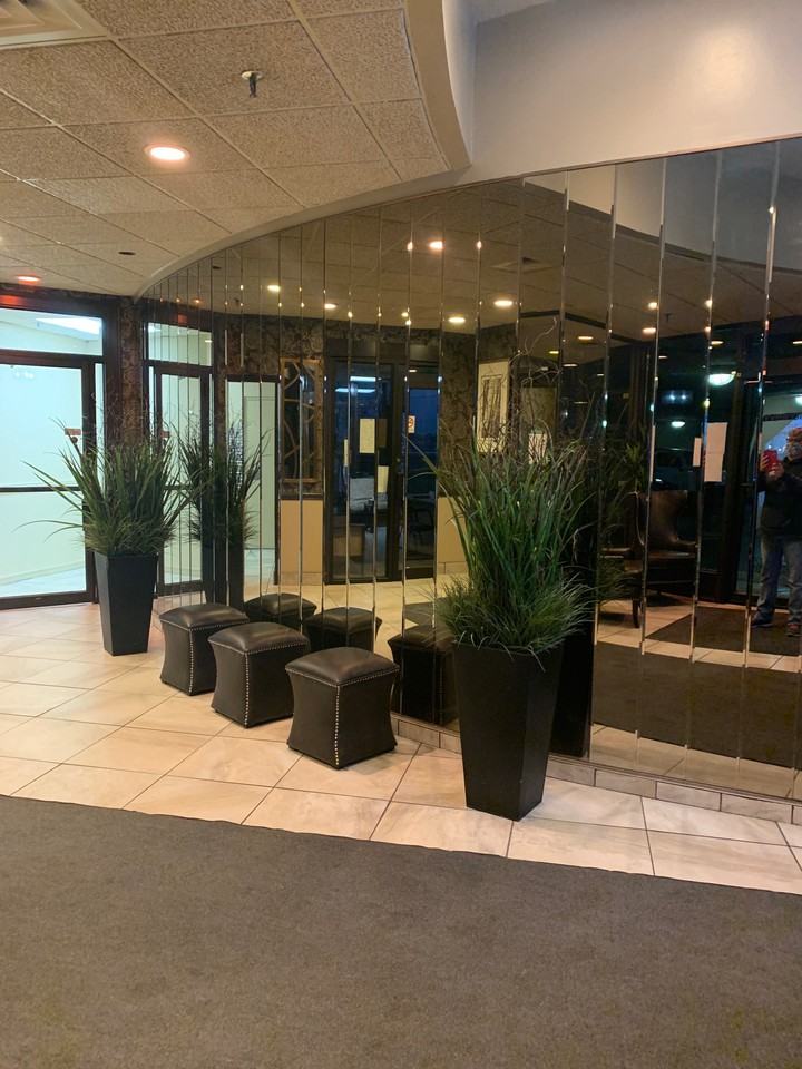 155 Seaway Centre #1 - Photo 2 of 9