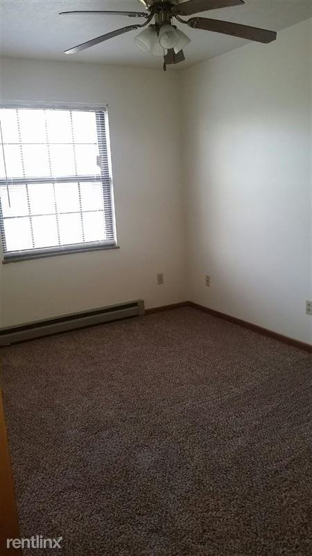 Skyline Village Apt Apartments 1 Countryside Dr, Markle, IN 46770