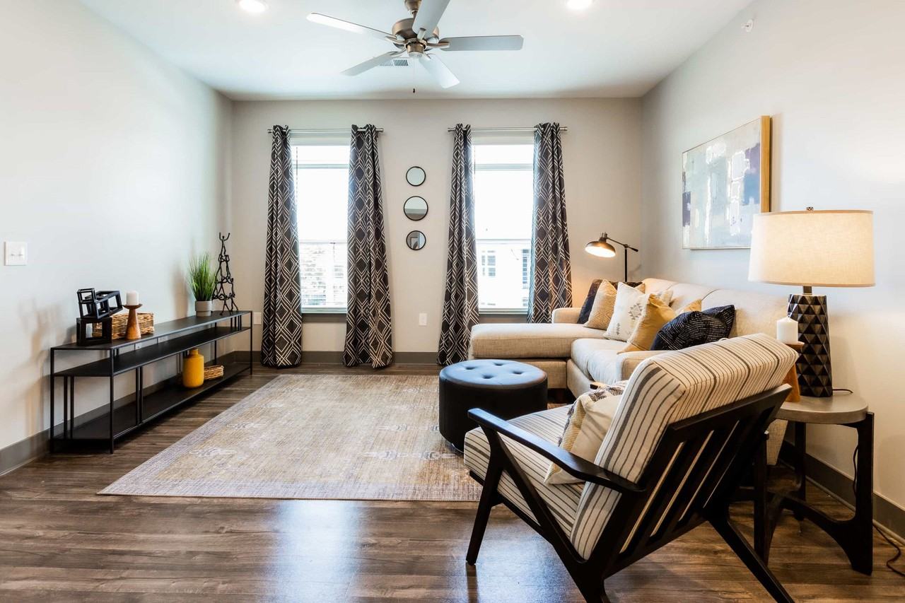 Lofts at Gateway Commons - Photo 7 of 46