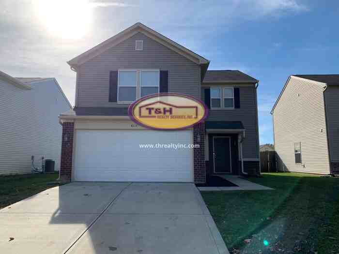 8117 Whistlewood Dr - Photo 2 of 32
