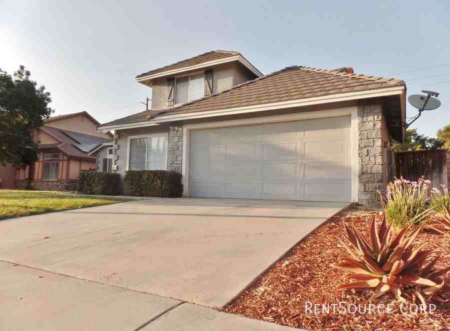 2813 Sandstone Ct - Photo 2 of 49
