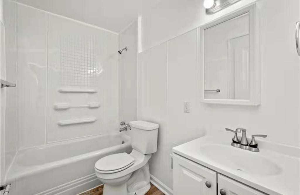 246 W Steuben St - Photo 3 of 11