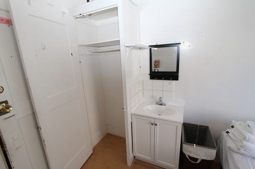 411 Eddy St #5 - Photo 2 of 7