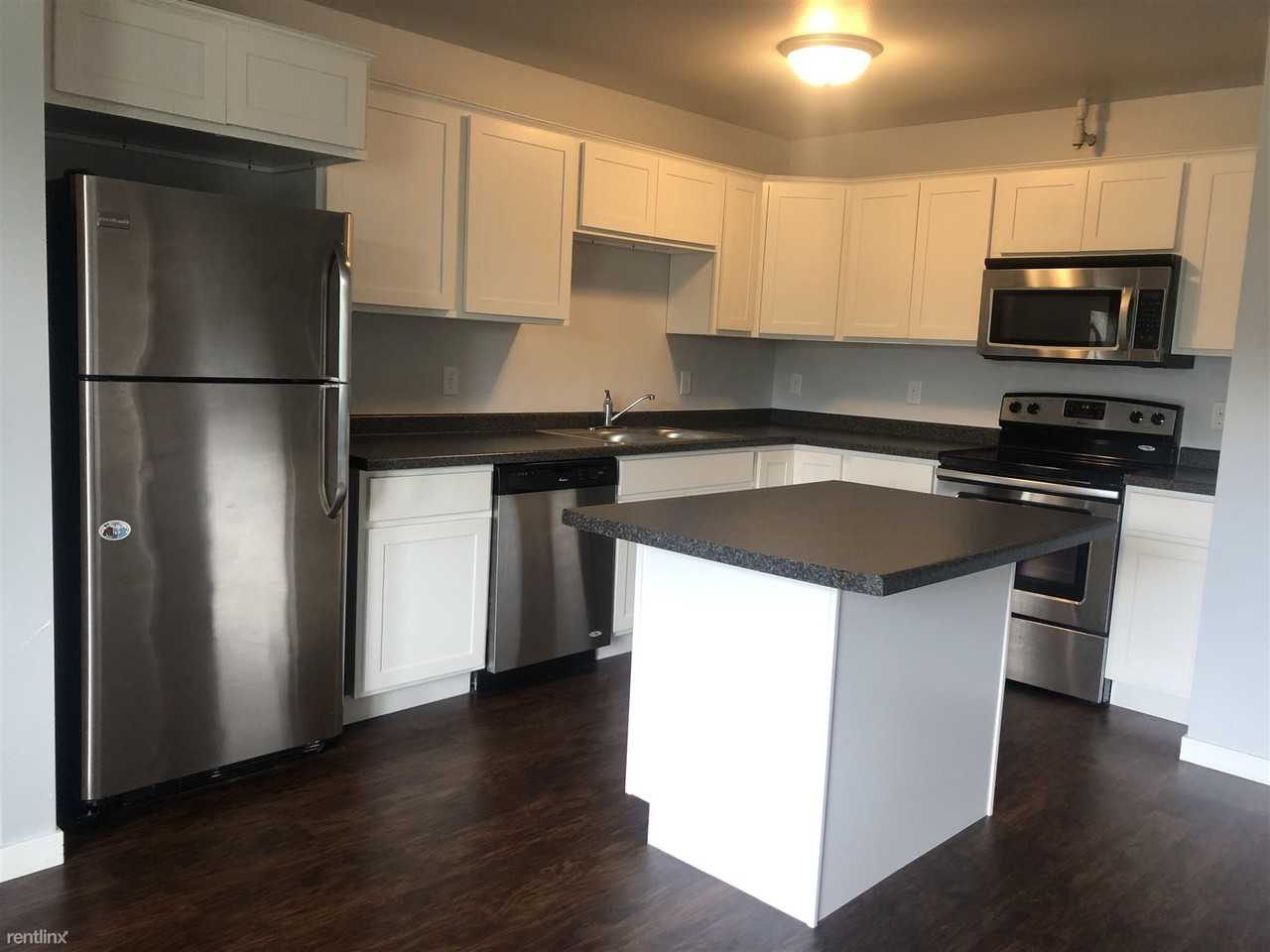 Bunker Lane Townhomes - Photo 2 of 17