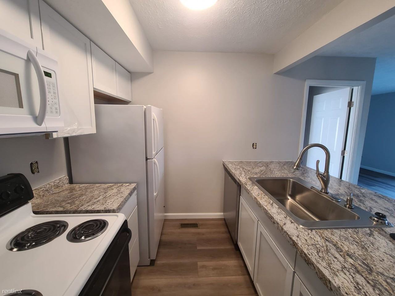 2267 Chapel Dr - Photo 3 of 8