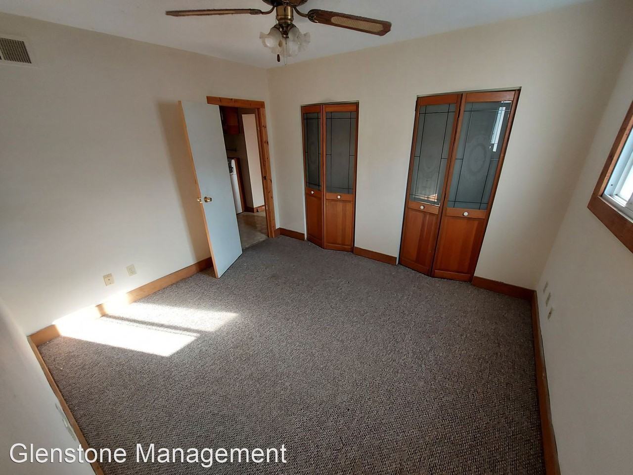 19 Greenwoods Ave - Photo 2 of 10