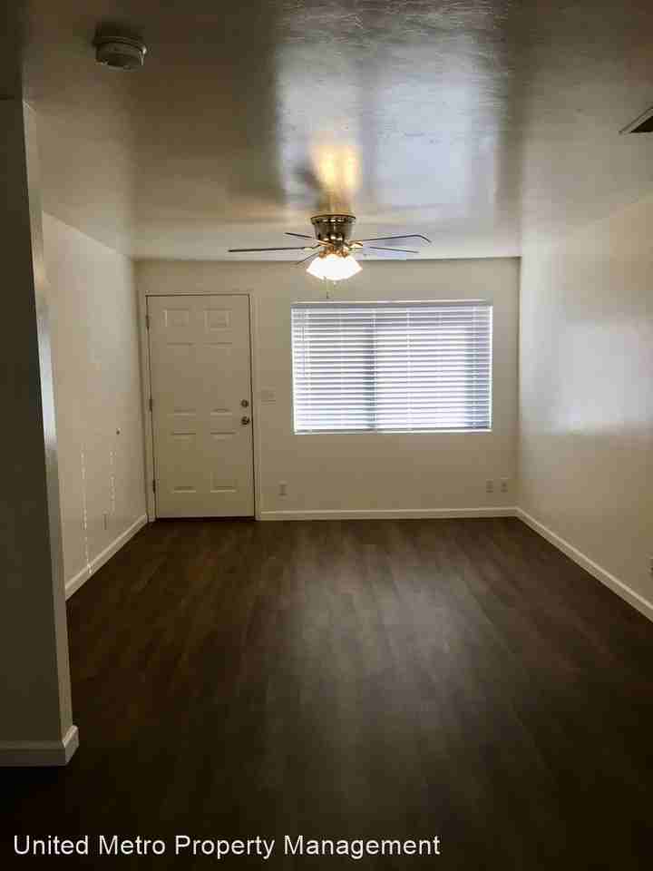 4557 N Robert Road - Photo 3 of 11