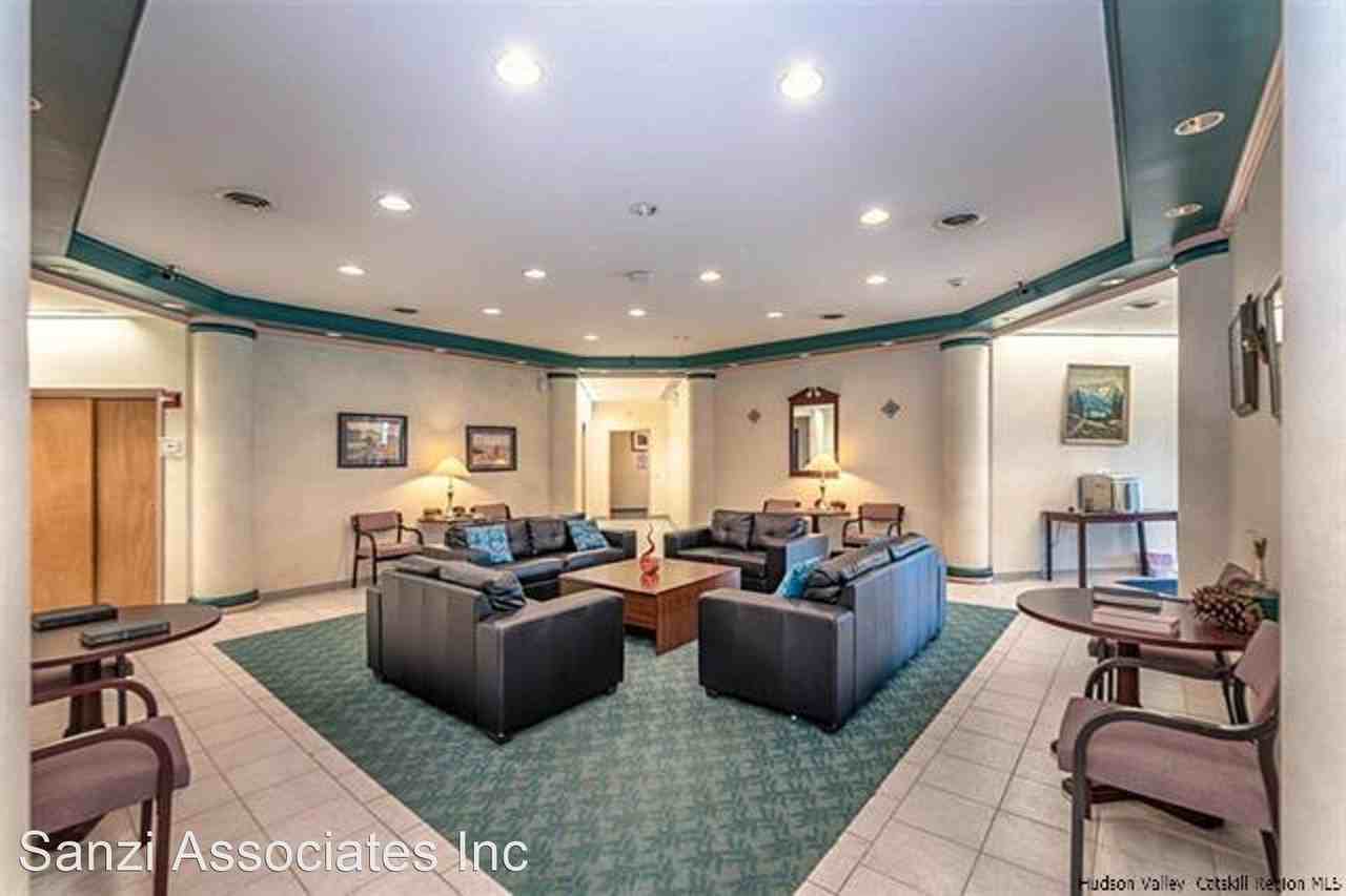 451 Washington Ave Ext - Photo 3 of 4