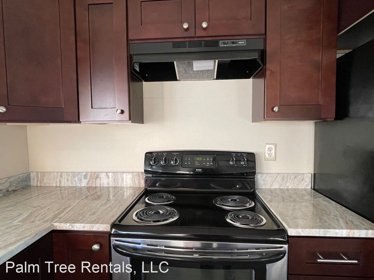 300, 302, 304, 306, 308, 310 Green Briar, 331, 333 11th St., 1125, 1127 Cedar Ln. - Photo 3 of 16