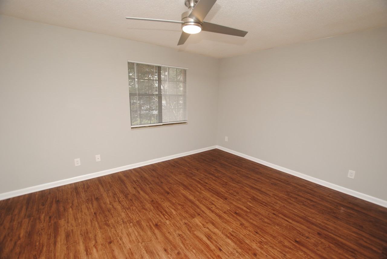 1404 Kettering Way - Photo 3 of 16
