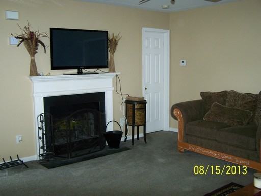 1493 Mitchell Glen St - Photo 3 of 5