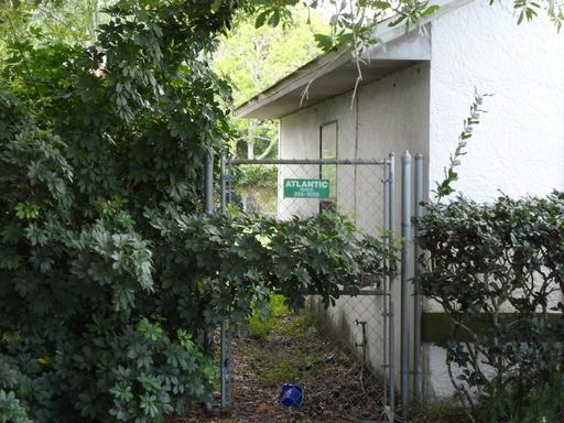 1739 Clover Cir - Photo 3 of 3