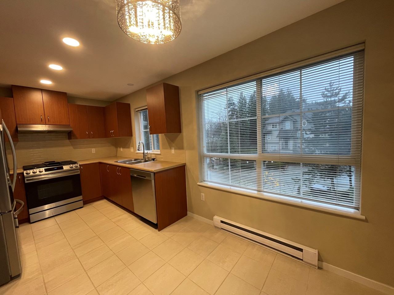 9768 Government St - Photo 3 of 28