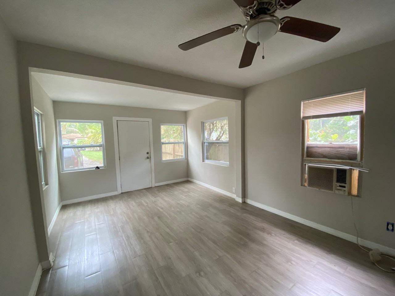 3610 17th Ave S #1 - Photo 3 of 5