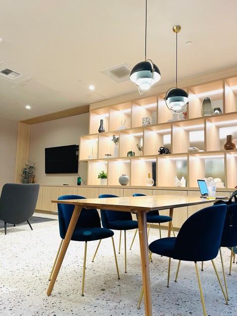 The 900 - Photo 2 of 29