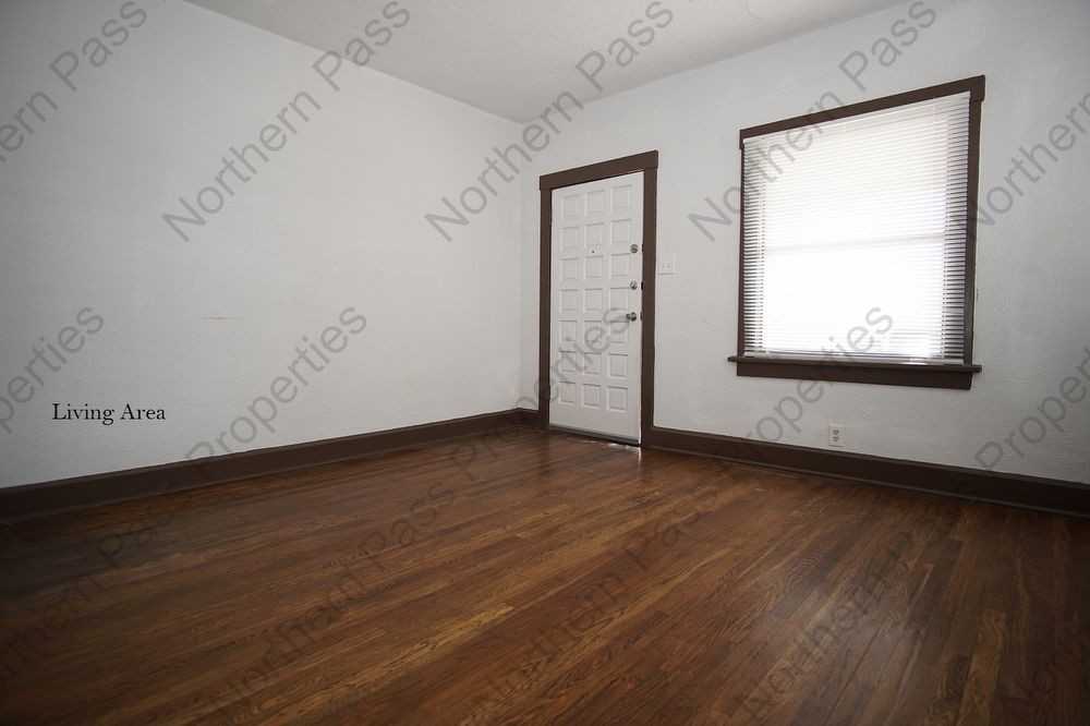 2917 Frankfort Ave - Photo 2 of 11