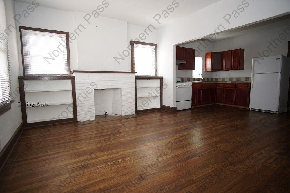 2917 Frankfort Ave - Photo 3 of 11