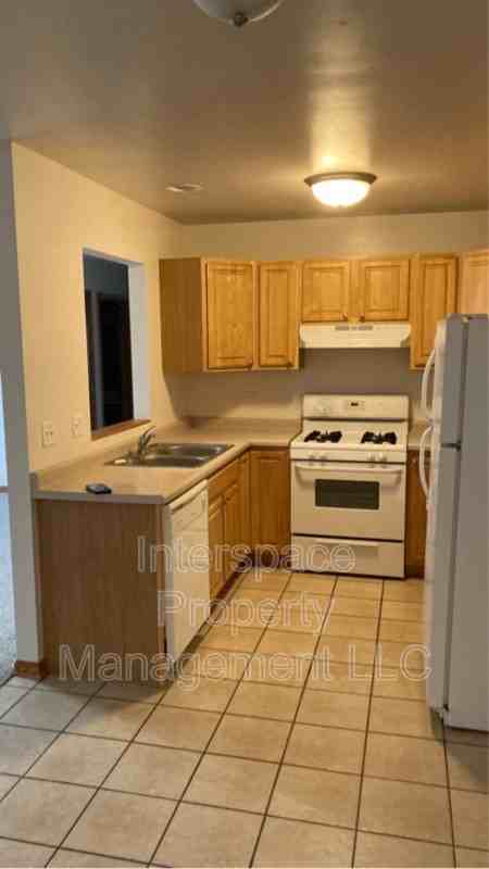 1335 Rock Run Dr - Photo 3 of 27