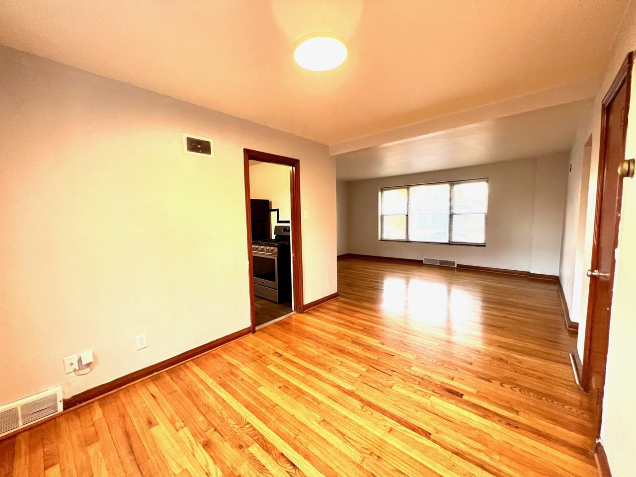 7218 Tennis Way - Photo 3 of 7