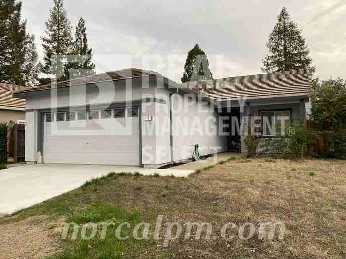 403 Munden Ct - Photo 2 of 19