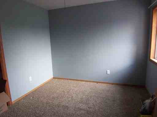 349 N Cherokee Dr - Photo 3 of 12