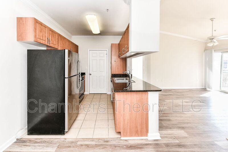 12104 Garden Grove Cir #404 - Photo 4 of 20