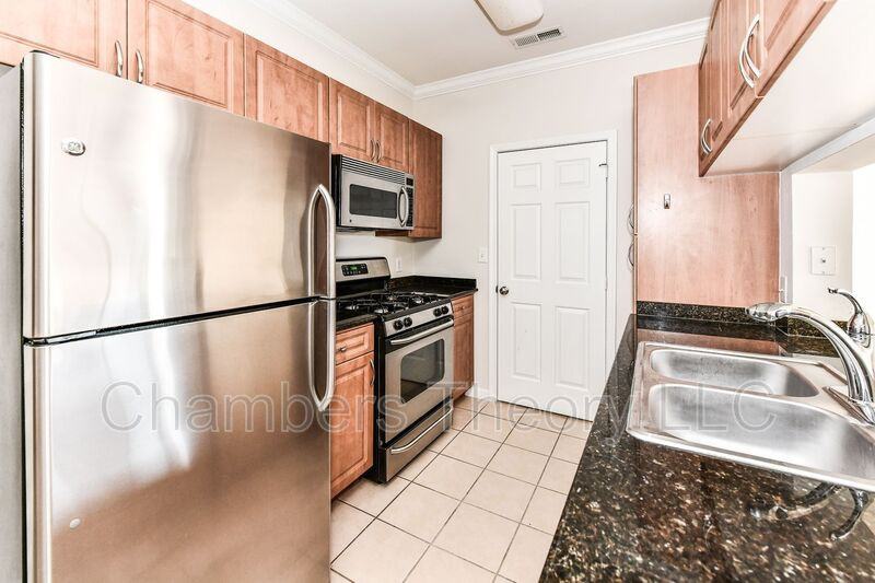 12104 Garden Grove Cir #404 - Photo 6 of 20