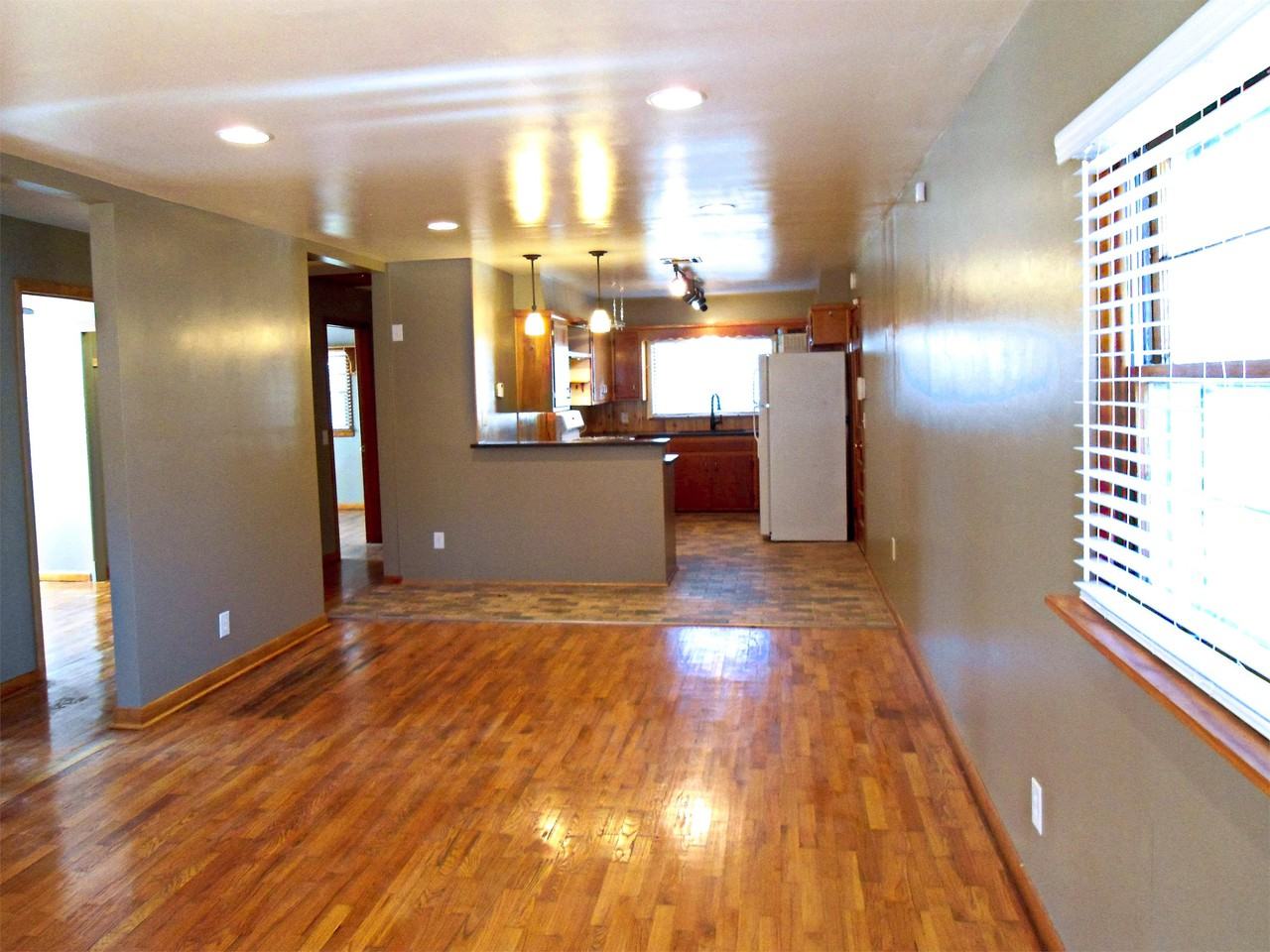 208 S Doty St #1 - Photo 2 of 5