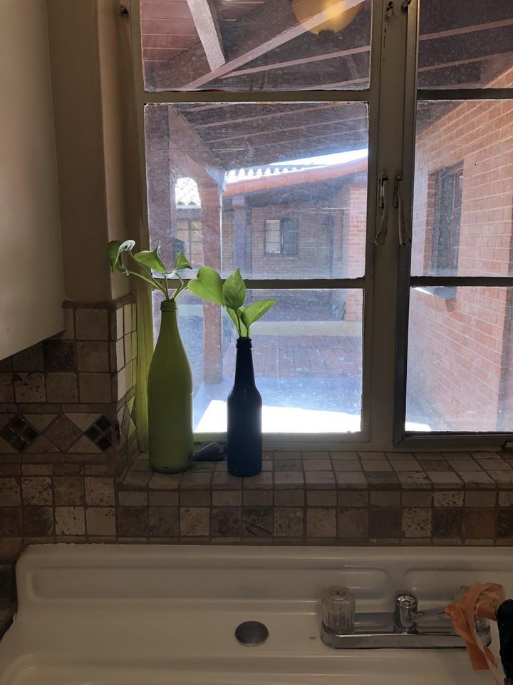 1323 E 9th St #1323 - Photo 2 of 11