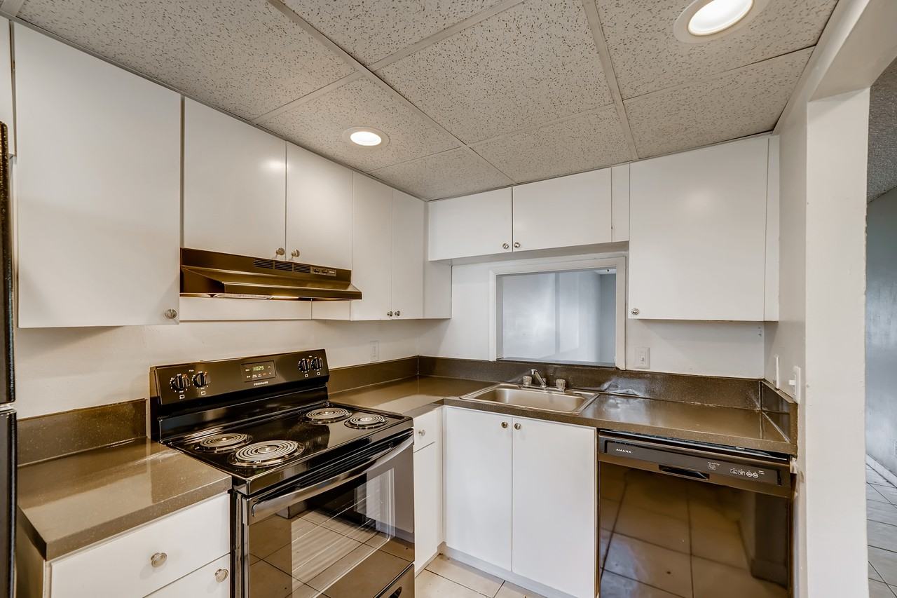 Spectra Palms - Photo 2 of 19