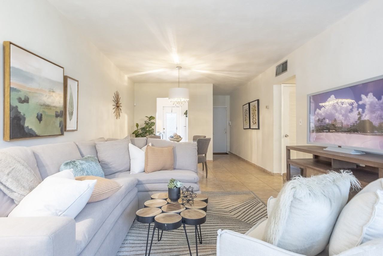 Spectra at Plantation - Photo 2 of 25