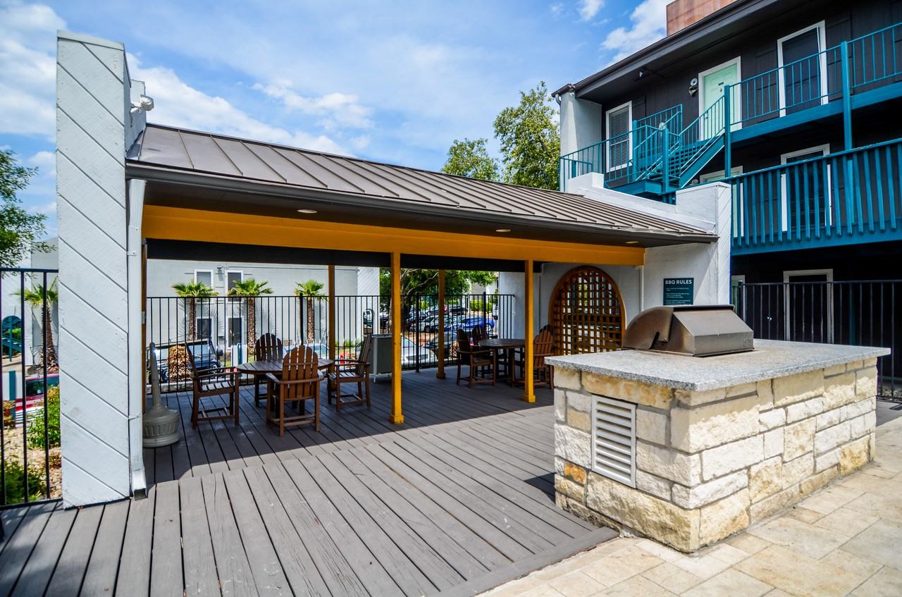 South Shore - Photo 7 of 28