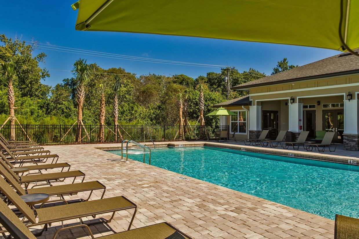 Oakwood Sarasota Apartments 6720 15th St E, Bayshore Gardens, FL