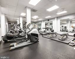 4515 Willard Ave - Photo 7 of 19